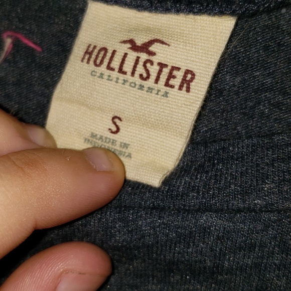 Mens hollister tee - Picture 2 of 2